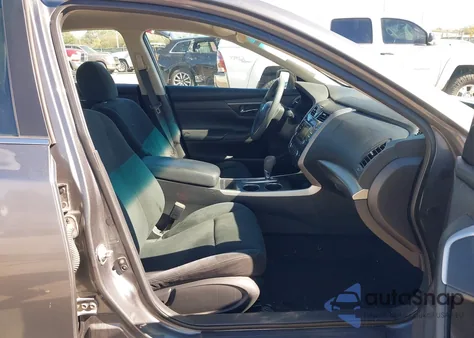 2015 Nissan Altima 2.5/2.5 S/2.5 Sl/2.5 Sv z USA, uszkodzony, nr VIN 1N4AL3AP7FN884318